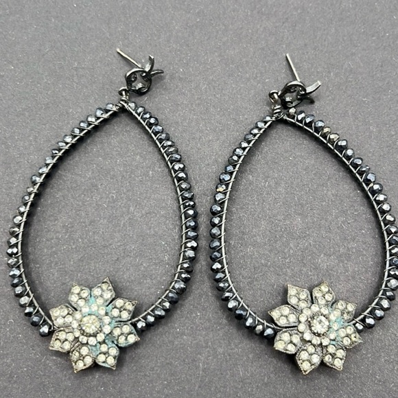 Peruvian Connection Jet Black Iridecensent  Antiqued beaded hoop post earring - Picture 2 of 11